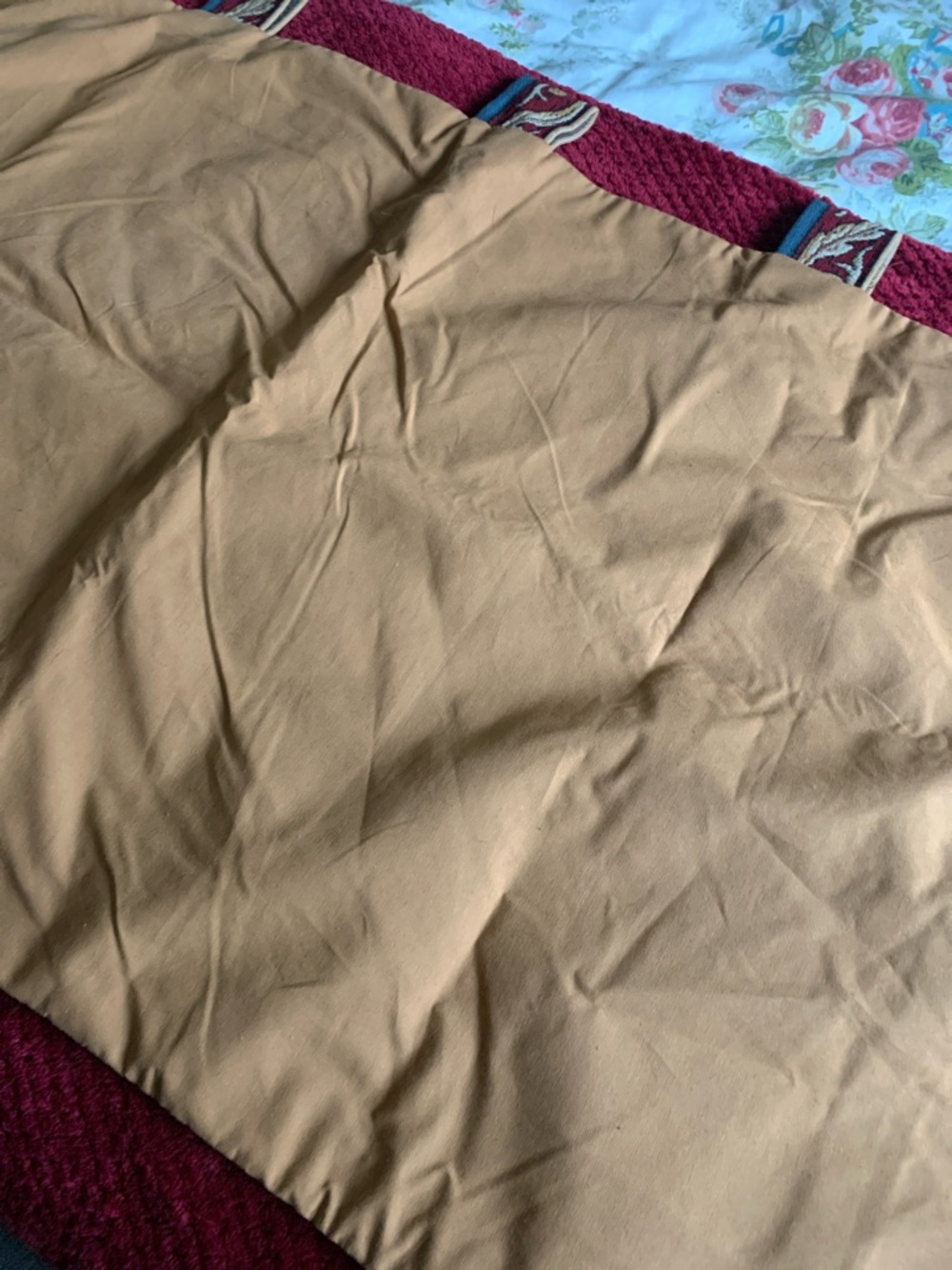 Hanging Tapestry - Picture 4 of 6